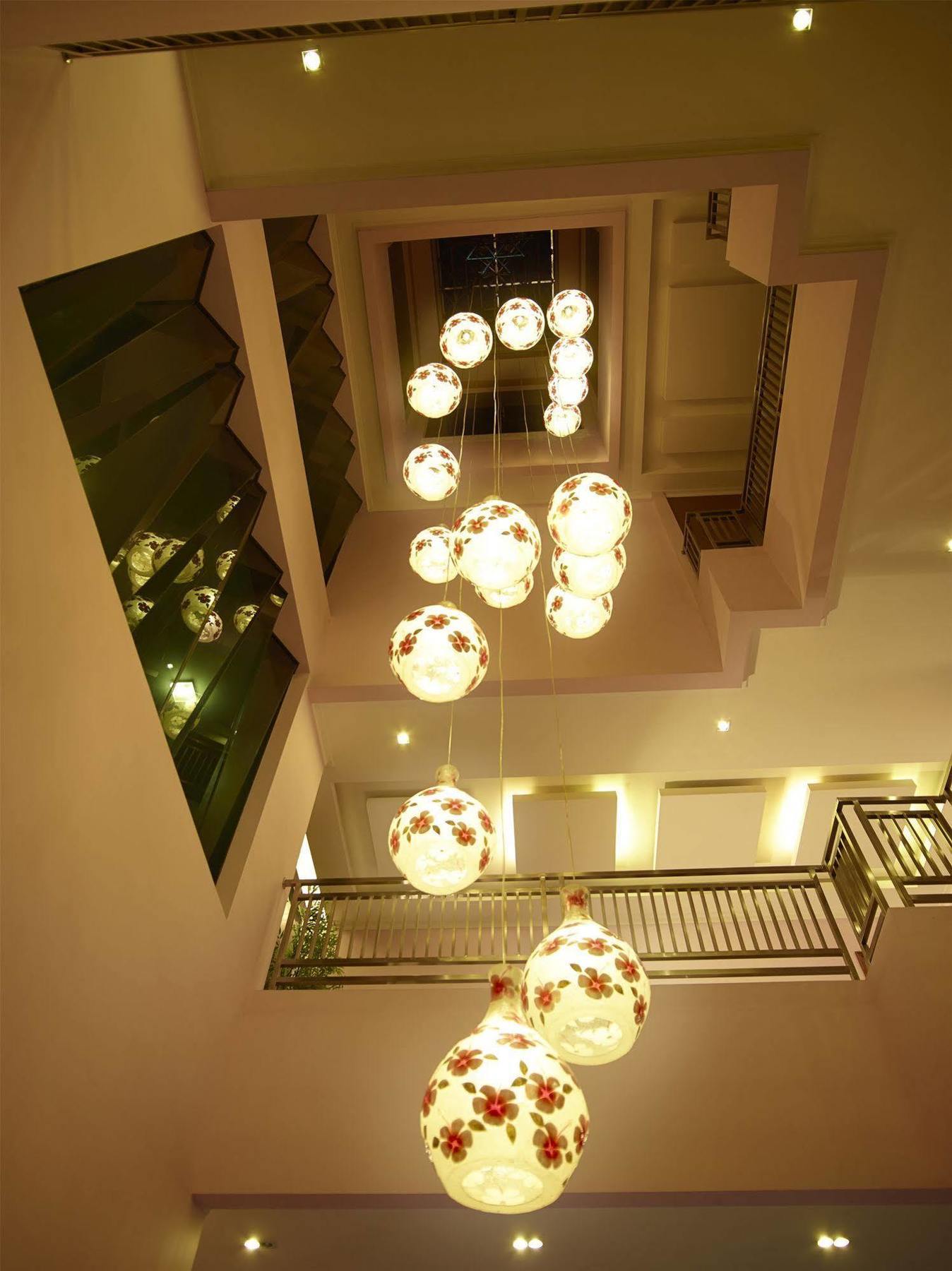 โรงแรมซาฮาตี จาการ์ตา ภายนอก รูปภาพ